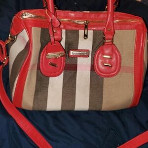Burberry womens pocket book